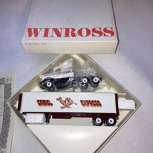 1988 Camel Express Winross Truck w/Title from Company!!!  MINT CONDITION!!